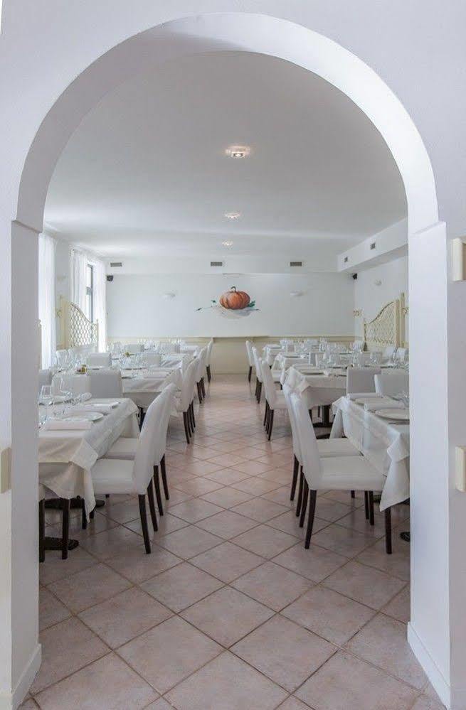 Hotel La Settima Luna Savudrija Buitenkant foto
